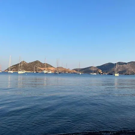 2 Bd House With Balcony & Sea View Pátmos