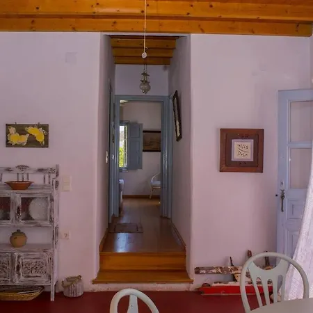 2 Bd House With Balcony & Sea View Daire