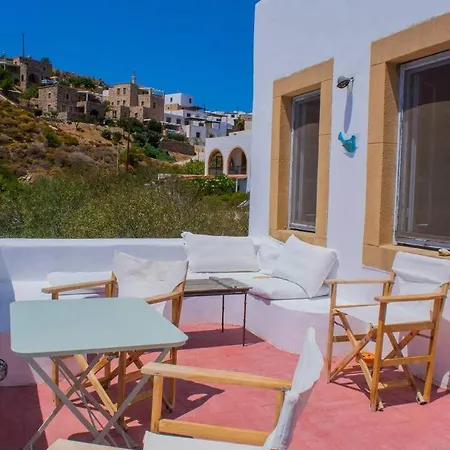 2 Bd House With Balcony & Sea View * Patmos Town